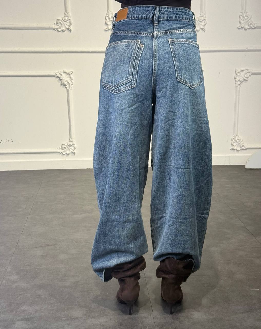 Jeans balloon con tasche sovrapposte