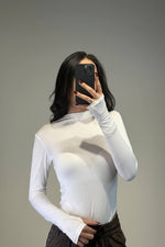 body semivelato con mezzo collo