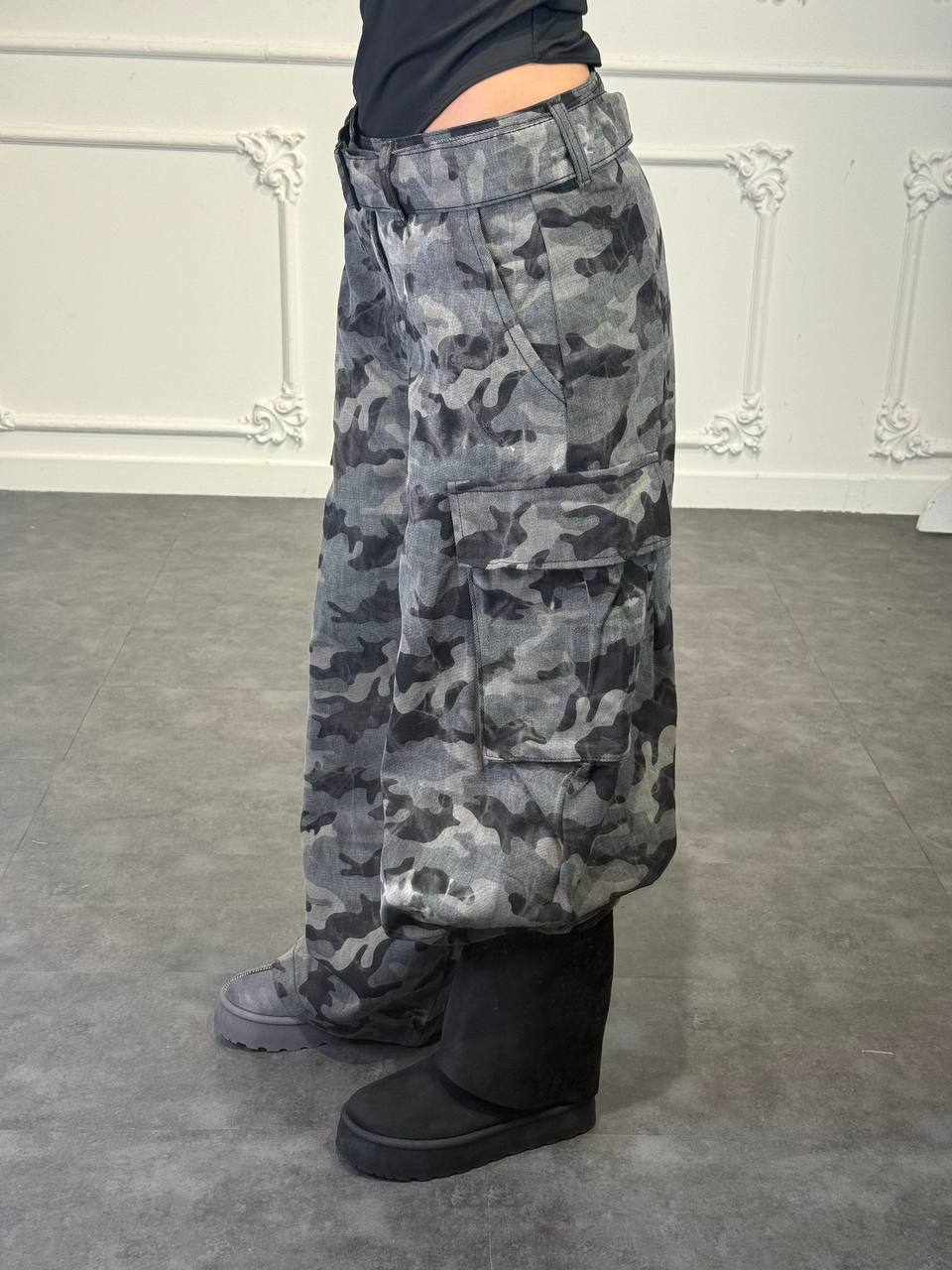 jeans cargo mimetico