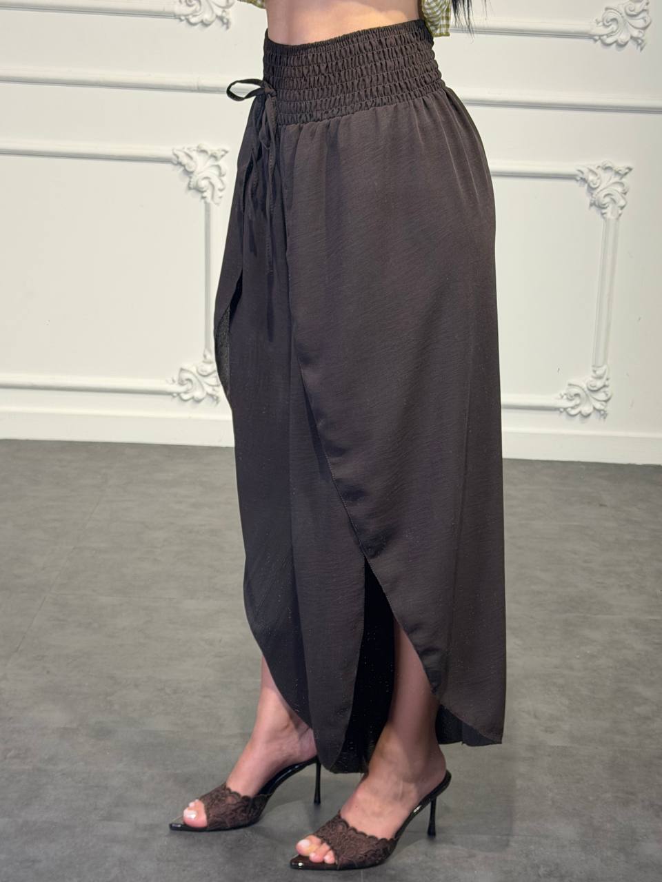 Pantaloni Palazzo Donna con Vita Elasticizzata e Drappeggio Laterale