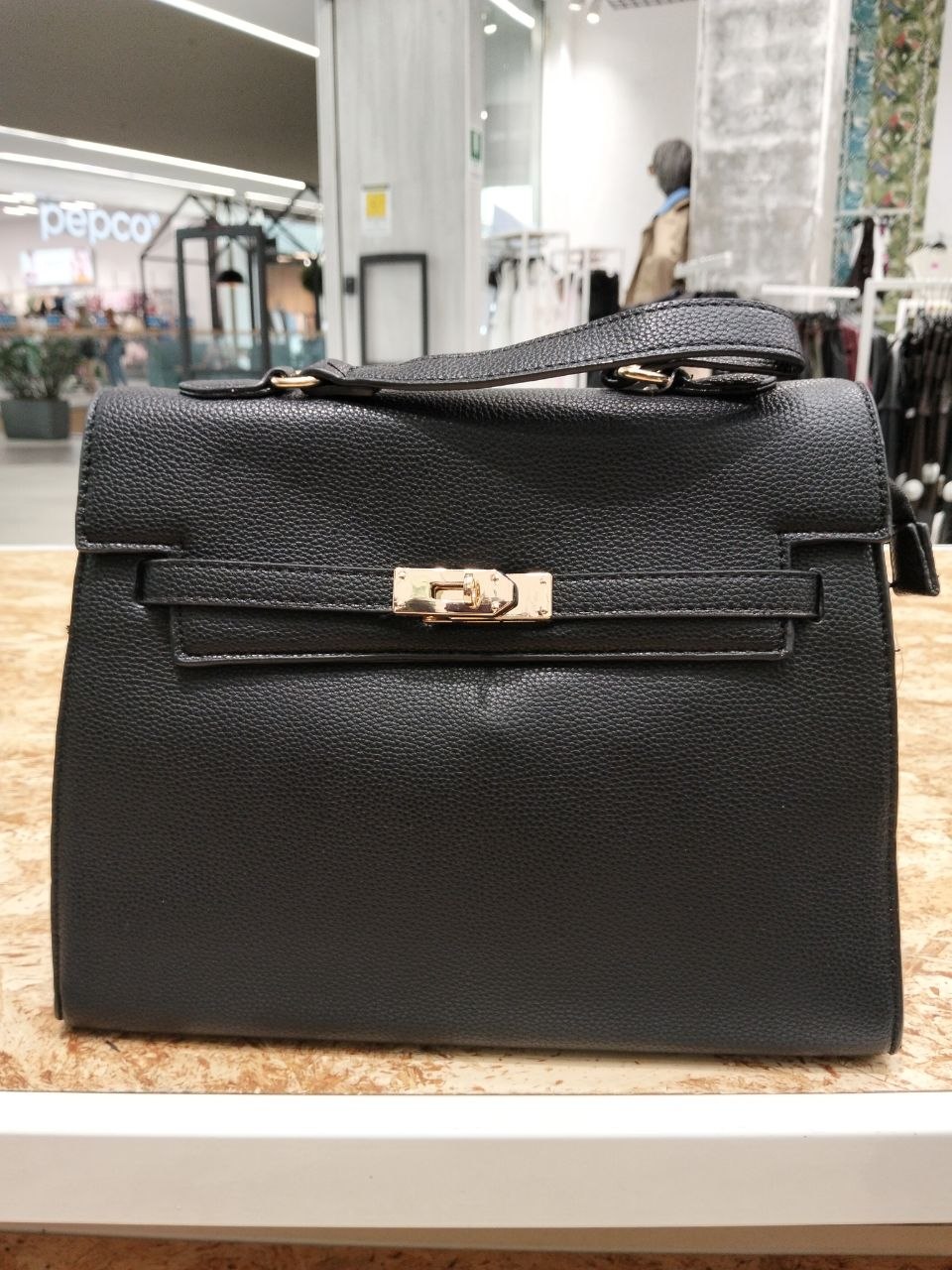 borsa chiusura dorata