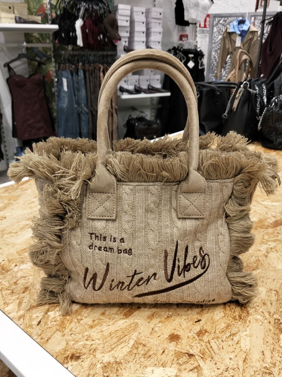 borsa winter vibes grande