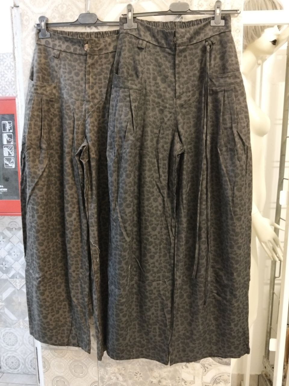pantaloni palazzo animalier