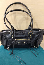 borsa a spalla in pelle lucida