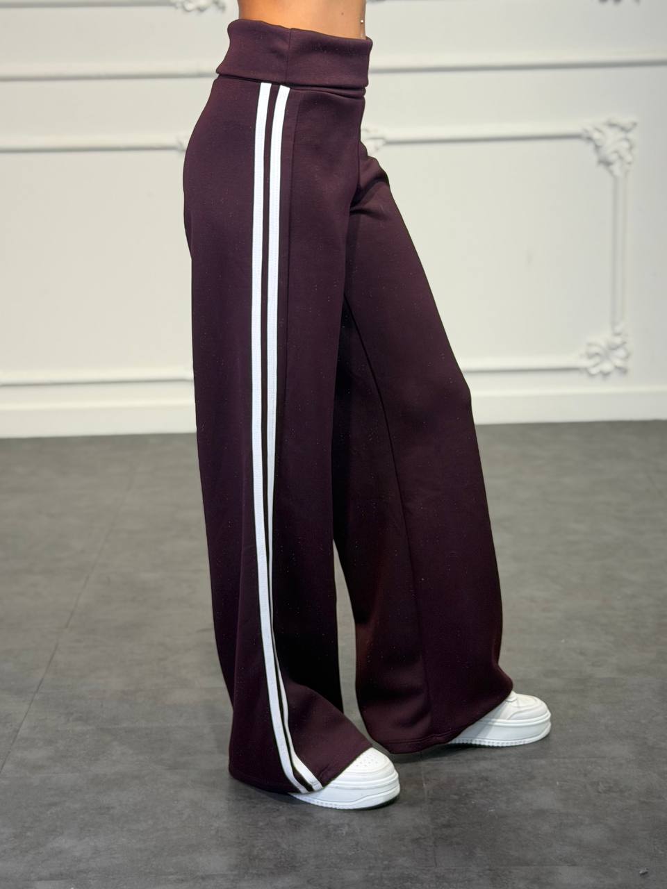 pantaloni con risvolto e bande