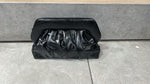 Pochette effetto pelle arricciata con chiusura rigida superiore