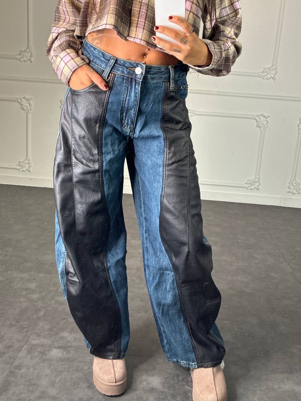 Jeans baggy con dettaglio i pelle