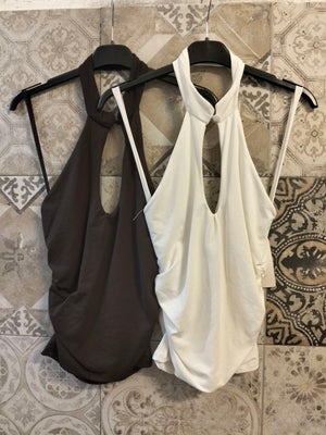 top con scollo a goccia