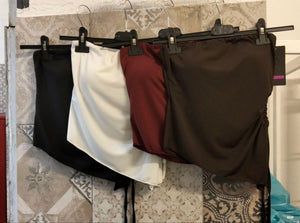 Top Donna Asimmetrico con Drappeggio Laterale e Vestibilità Aderente Stile Elegante