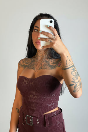 top leather leo