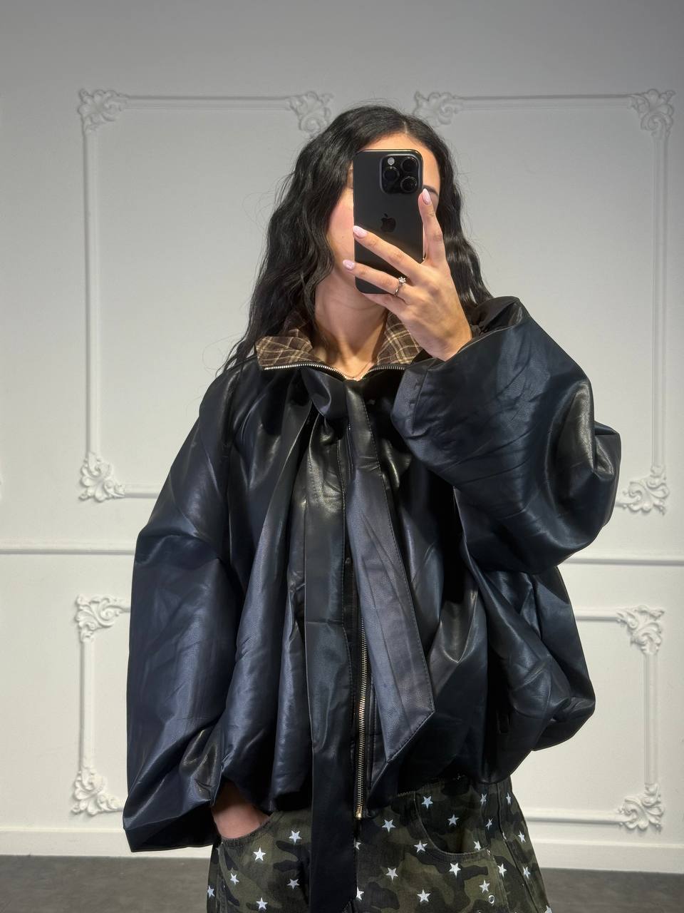 bomber in pelle con fiocco