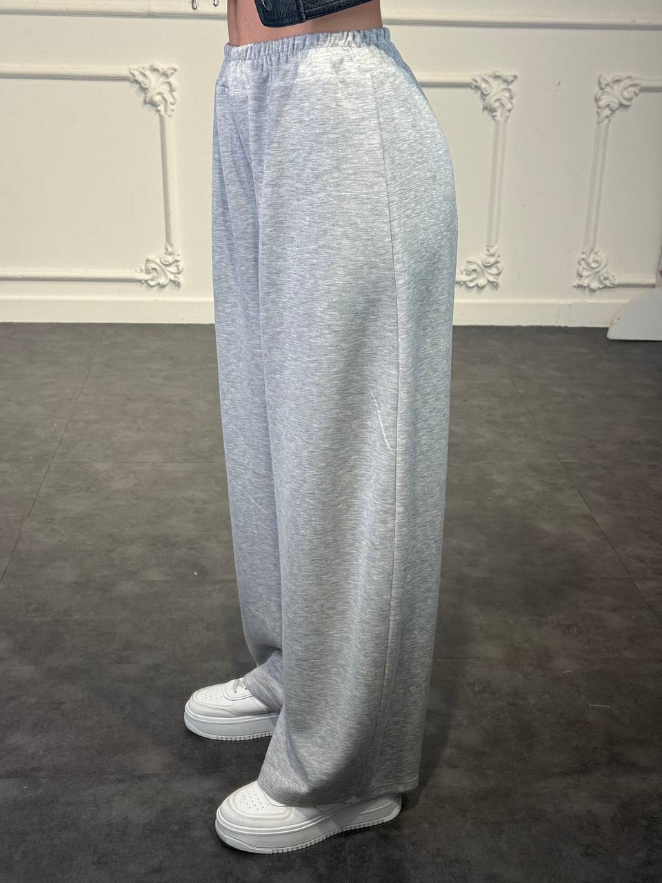 Pantaloni palazzo morbidi con vita elasticizzata