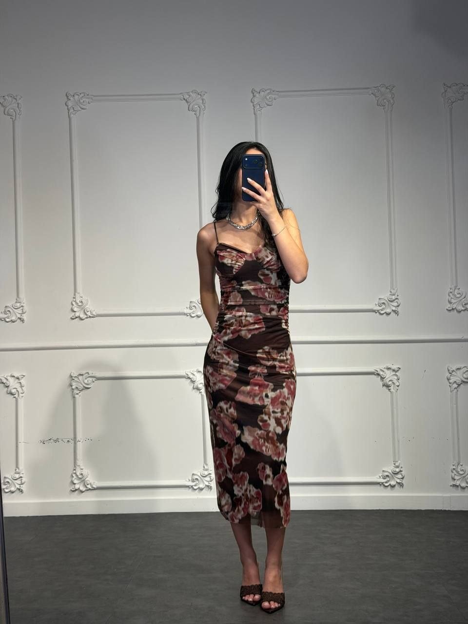 Abito Midi Aderente con Drappeggio Laterale e Spalline Sottili - Dverso Fashion