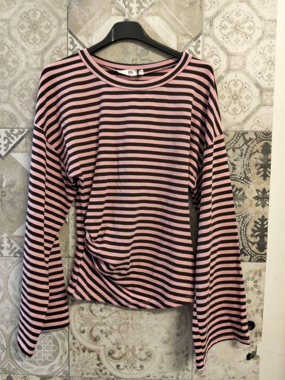 maglia a righe avvitata con manica a campana - Dverso Fashion