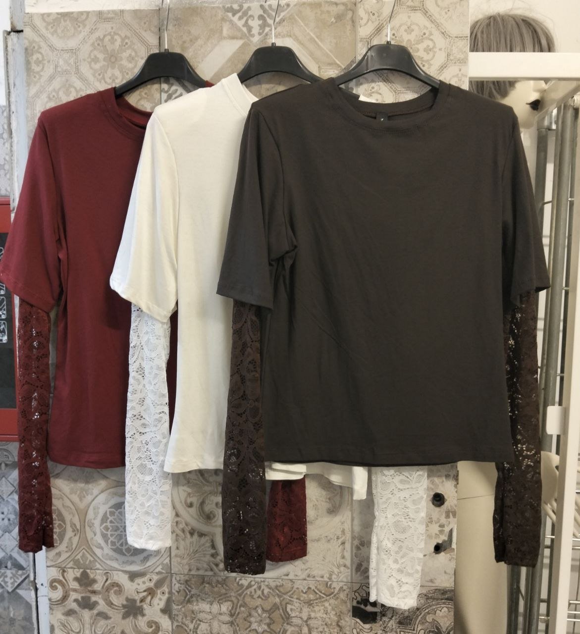 maglia annarosa con maniche in pizzo - Dverso Fashion