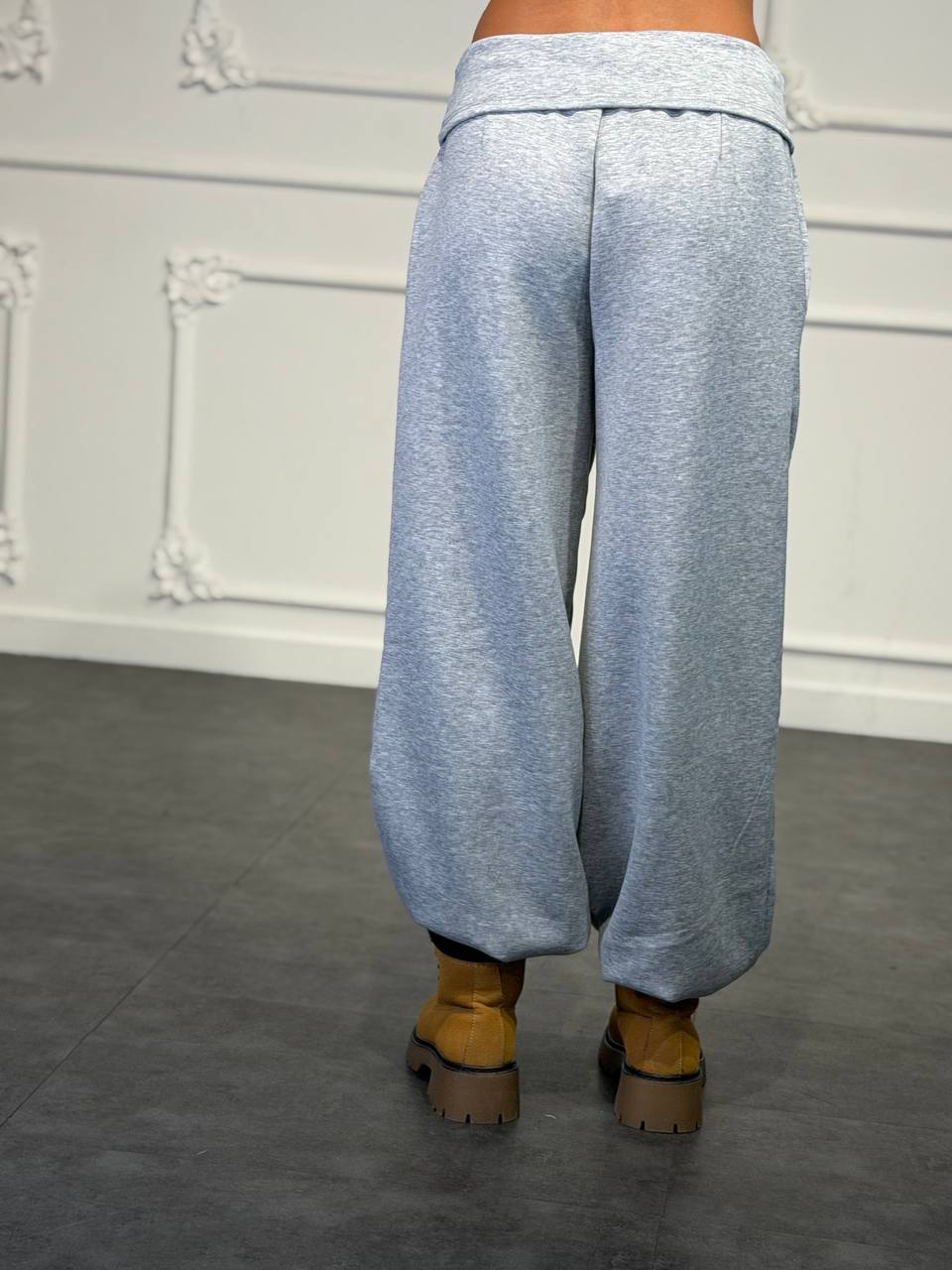 pantalone tuta con risvolto - Dverso Fashion