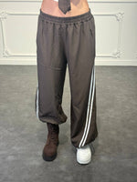 Pantalone jogger con bande laterali a contrasto