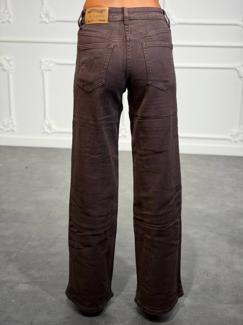 Jeans straight fit con gamba dritta