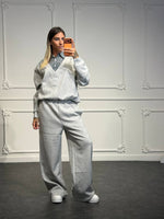 Coordinato con maglia, camicia e pantalone ampio