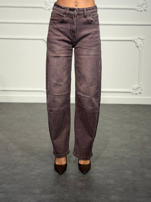 Jeans straight con cuciture frontali sagomate