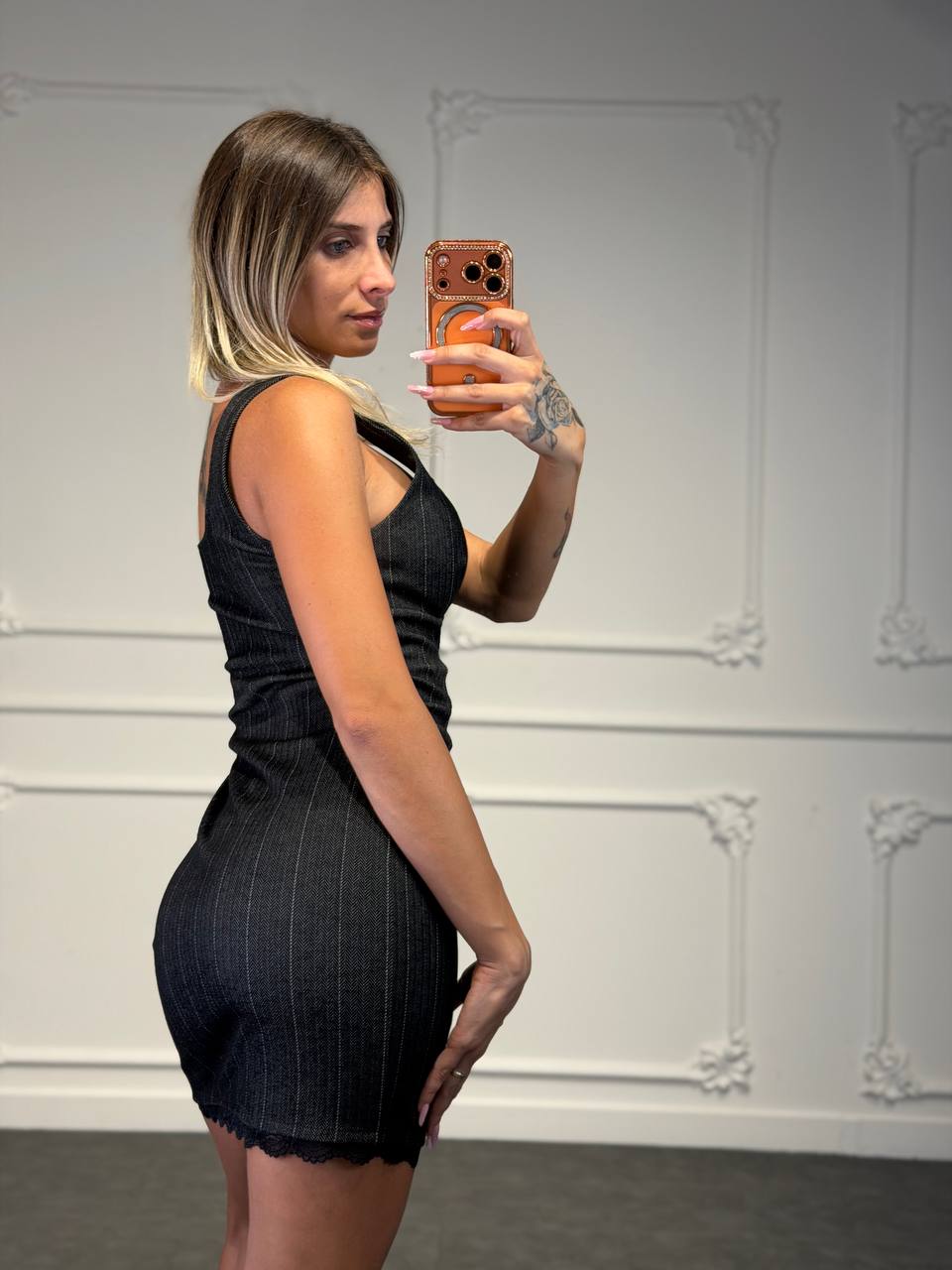 abito mini gessato con picco