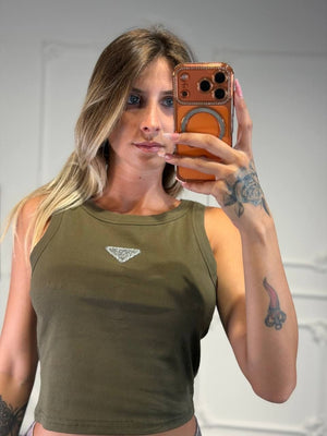 top canotta con logo crop
