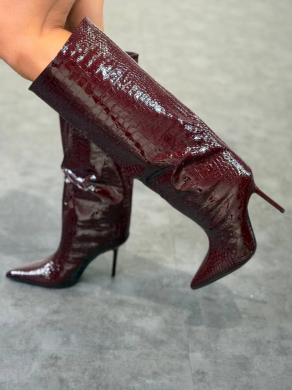 stivale in pelle pitonata - Dverso Fashion