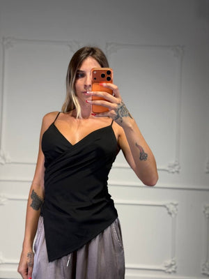 Top Asimmetrico Incrociato con Spalline Sottili e Fondo a Punta - Dverso Fashion