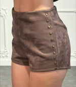 shorts scamosciato con borchie