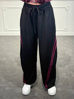 pantalone tuta con bande trasversali