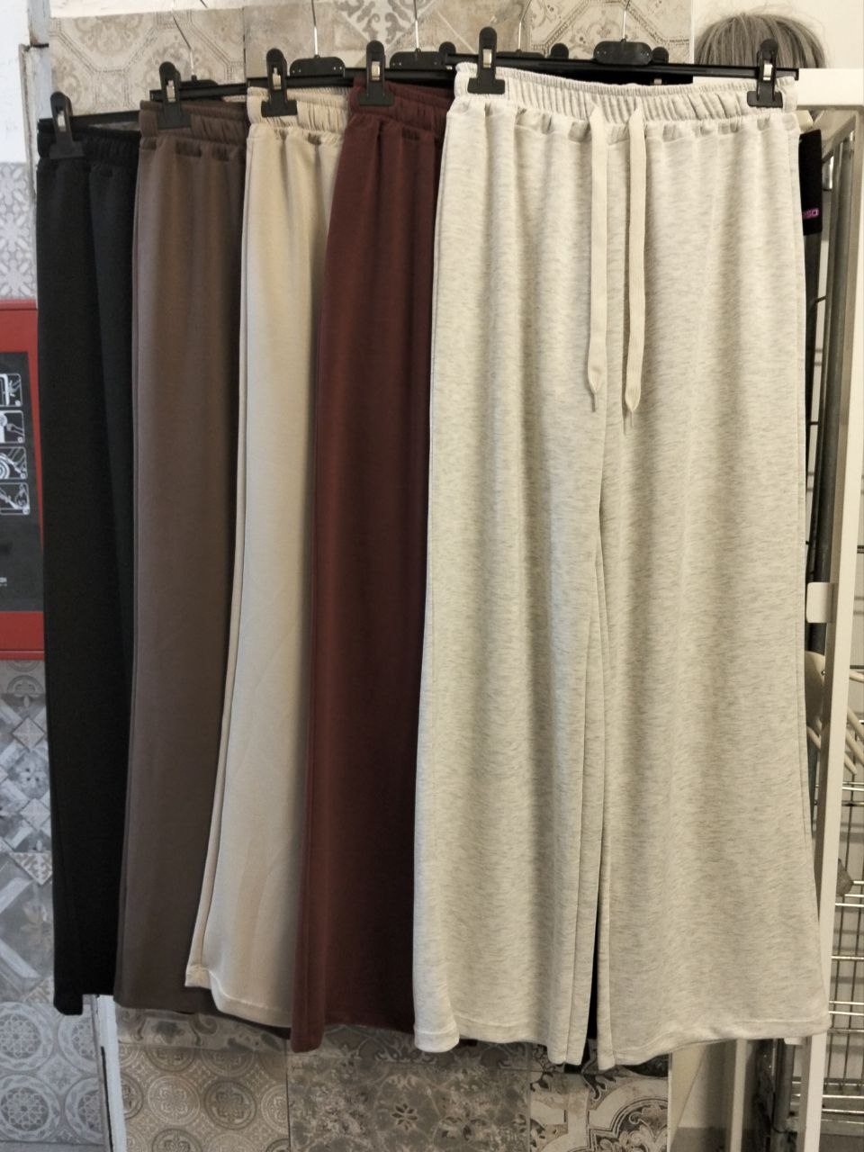 pantalone tuta semplice
