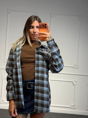 camica con maglia a mezzo collo