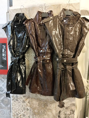 Gilet lungo in pelle lucida