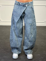 jeans con bottone sovrapposto