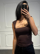 top scollo quadrato