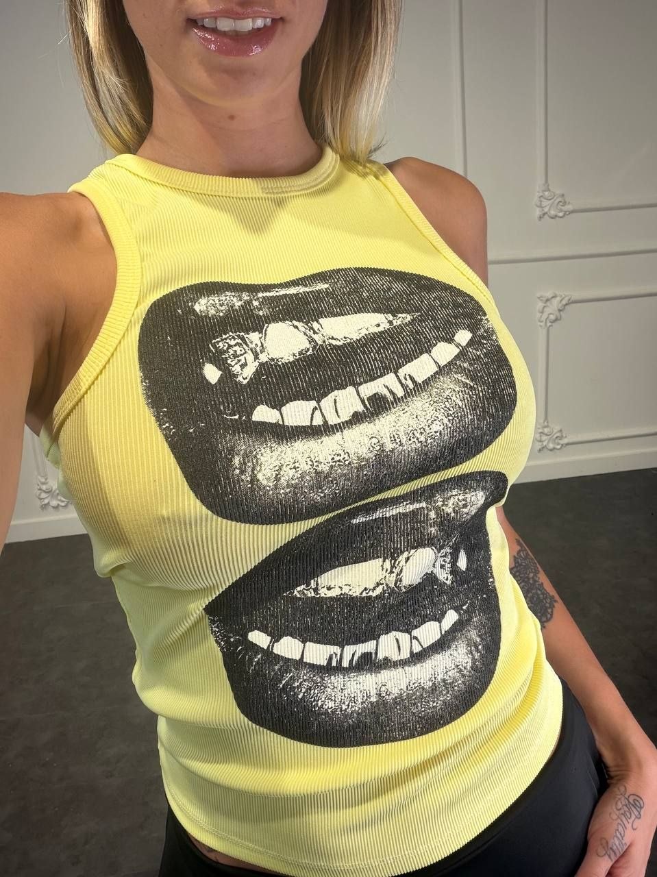 top lips a costine