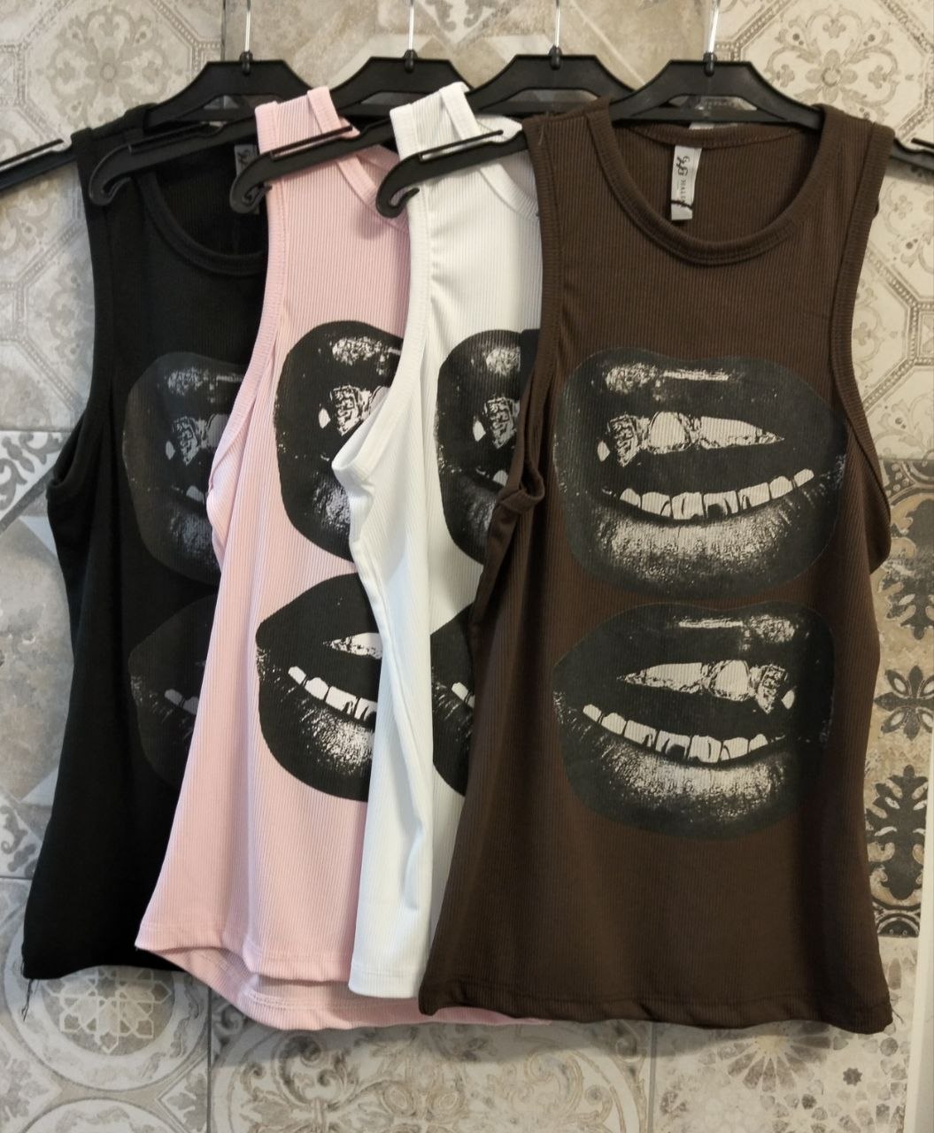 top lips a costine