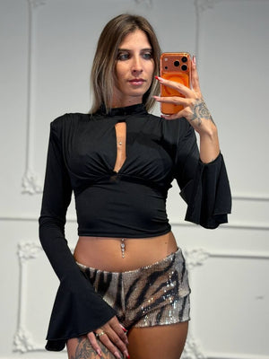 maglia con manica a campana