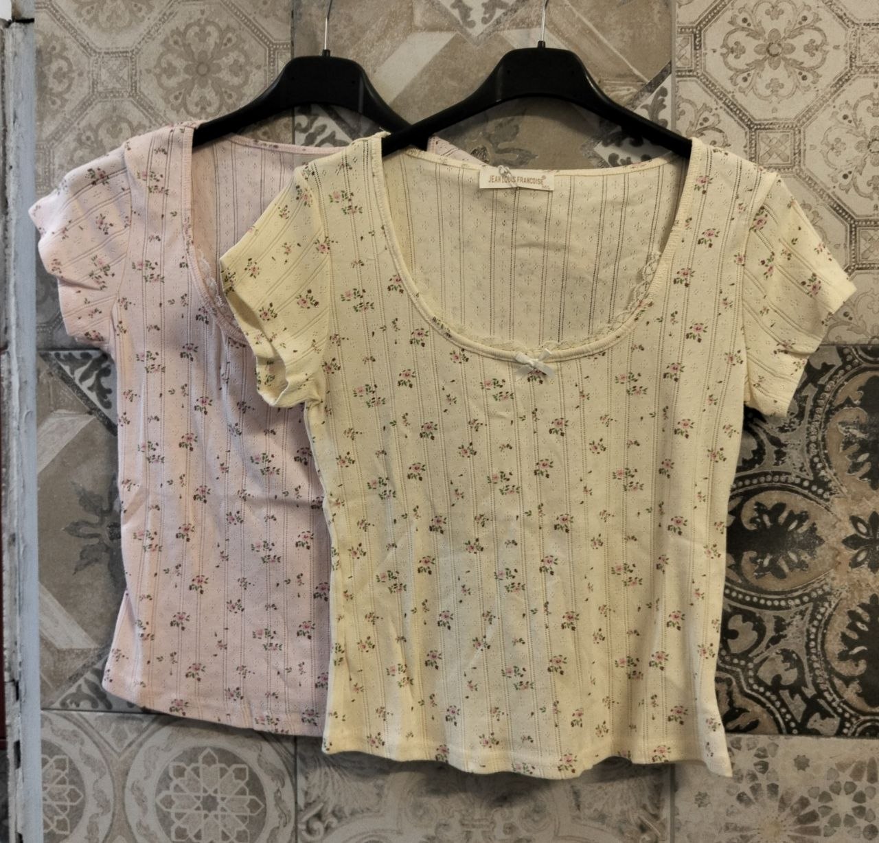 maglia a fiorellini