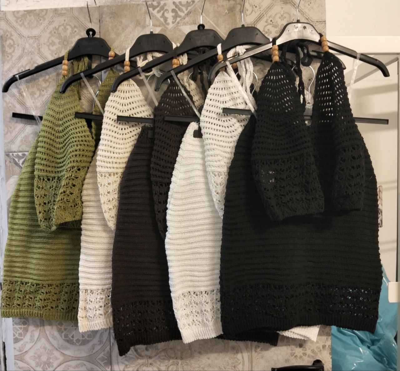Set copricostume Due Pezzi in Maglia Crochet con Top Allacciato e Gonna Coordinat