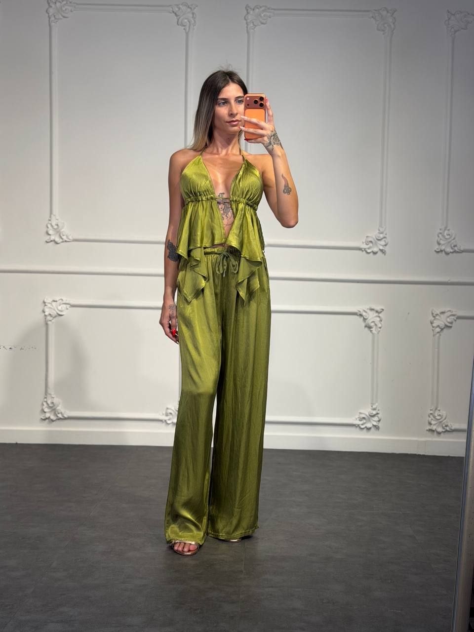 set adelaide in raso con top schiena scoperta
