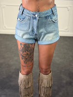 shorts con tasche