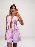Coordinato Top Halter con Apertura Frontale e Shorts a Righe