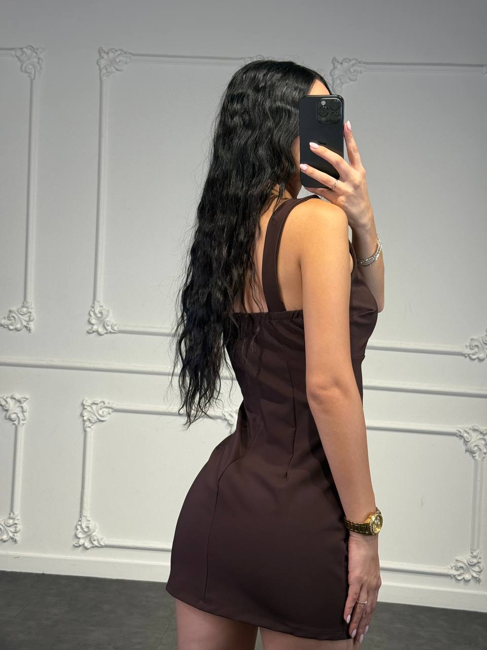 abito cut-out sul décolleté