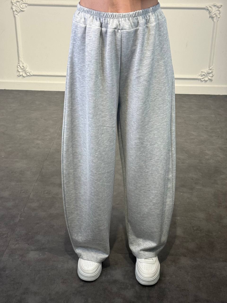 Pantaloni palazzo morbidi con vita elasticizzata