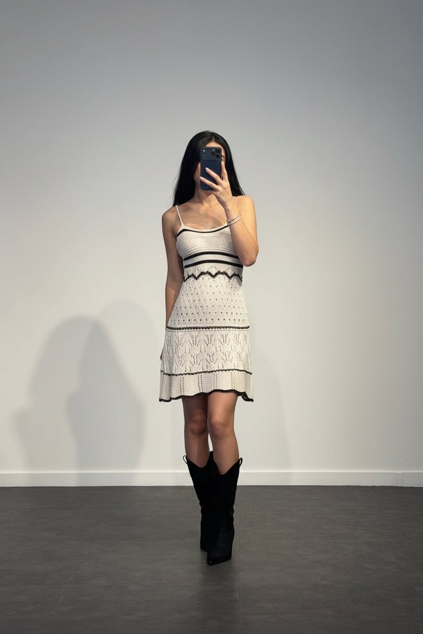 Abito Midi Donna in Maglia Traforata con Righe a Contrasto e Spalline Sottili - Dverso Fashion