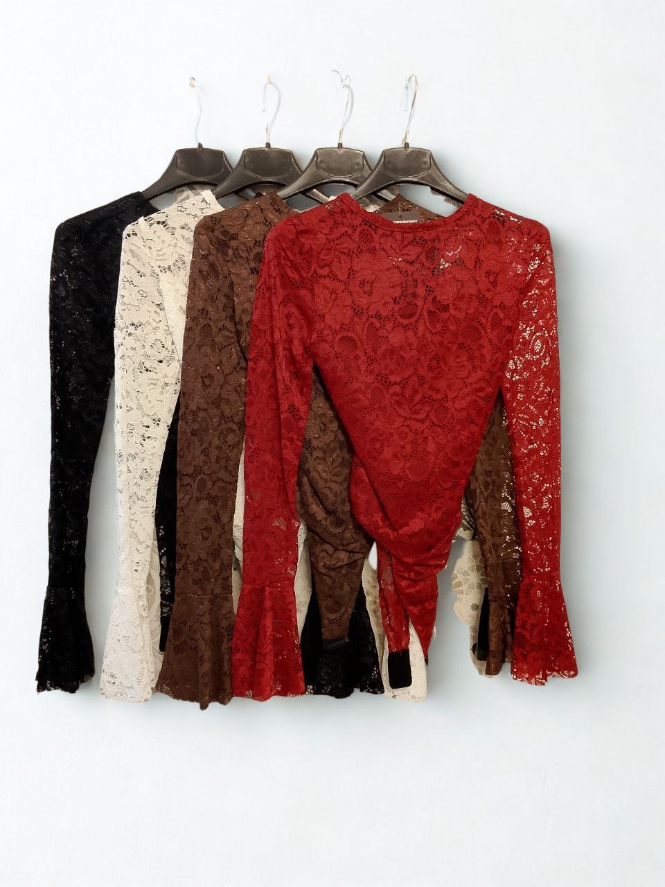 BODY HOLE - Dverso Fashion