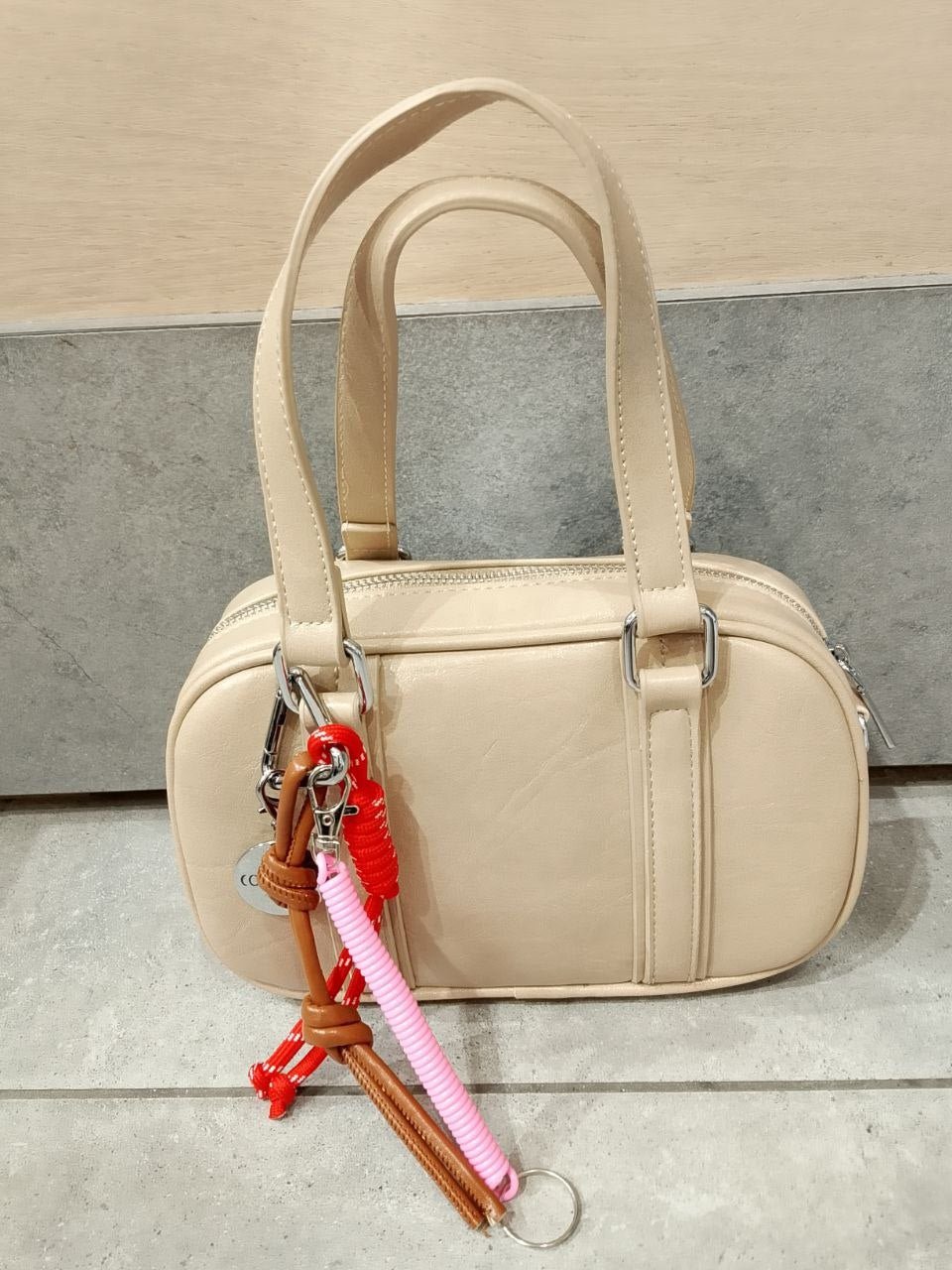 borsa con ciondolo - Dverso Fashion