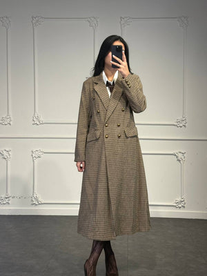cappotto lungo doppiopetto con bottoni dorati - Dverso Fashion