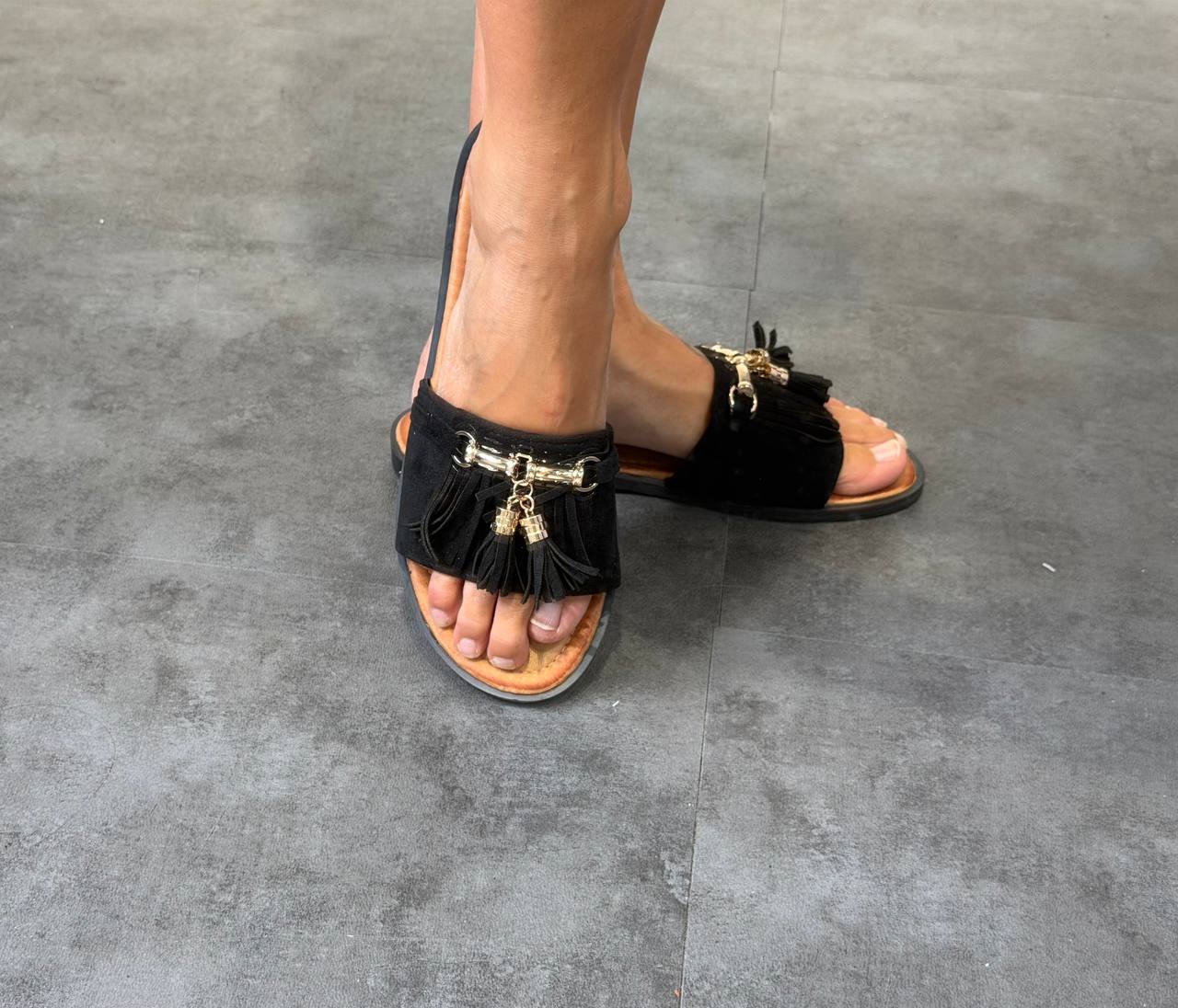 ciabatta con ciondolo - Dverso Fashion
